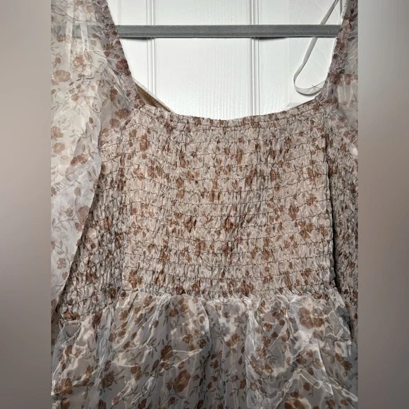 ARULA Floral Mini Dress in Cream and Brown - Picture 3 of 9